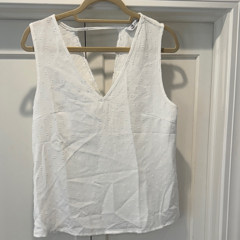 Women’s Cupshe white sleeveless blouse